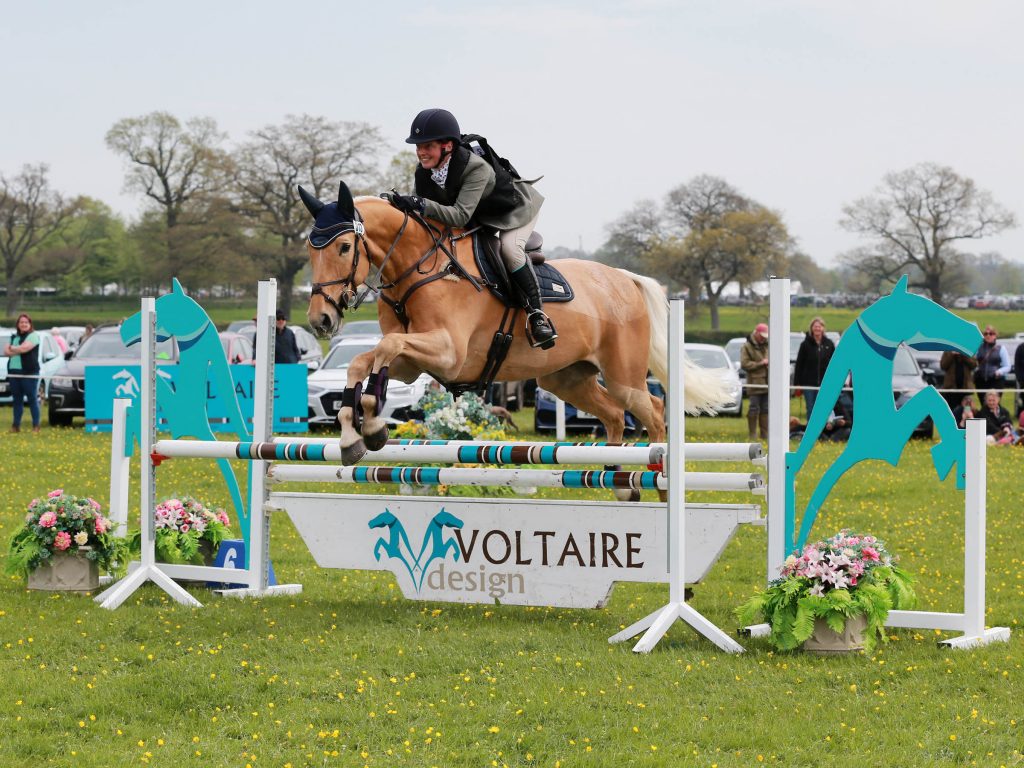 Jo and Jamesfield Abercrombie competing at the Badminton Grassroots Championship. Photo Credit 1st Class Images.